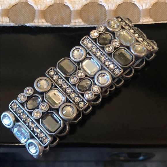 Lia Sophia Jewelry - Lia Sophia stretch bracelet